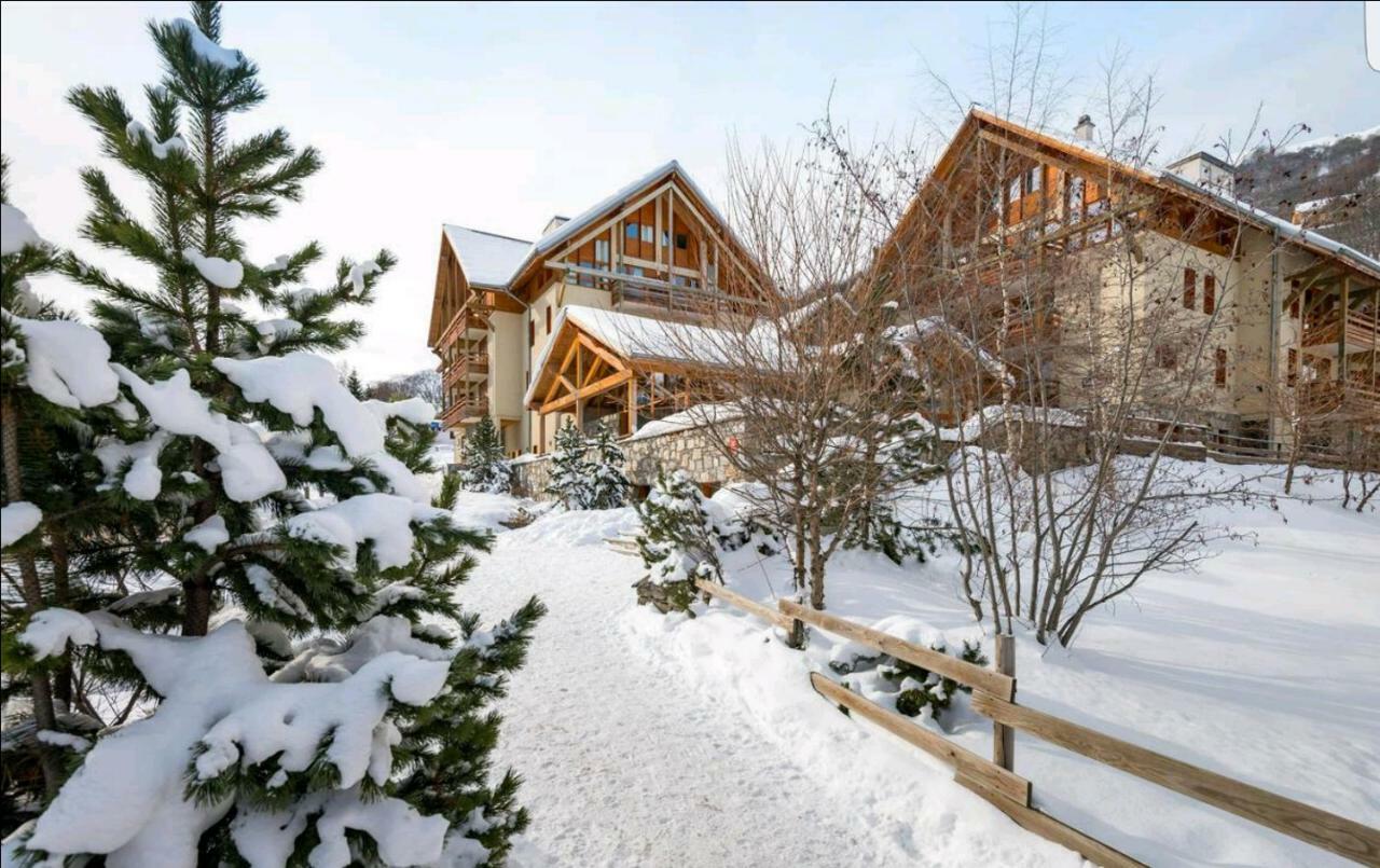Résidence les chalets du Galibier Piscine Sauna Hammam WIFI Valloire Extérieur photo